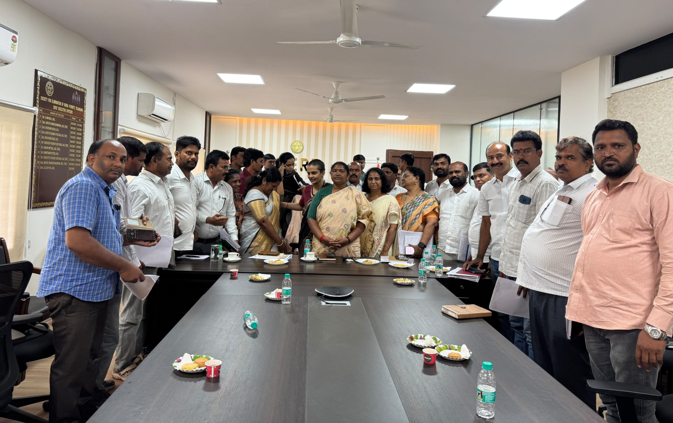 Telangana Government to Resolve FTE Employees' Issues Within a Few Days, Says Minister Seethakka 2 Telangana FTE Employees
