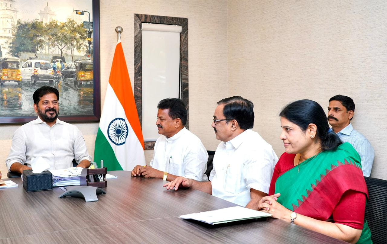 Telangana Minor Irrigation System to Be Revamped, Farmers’ Welfare Commission Submits Report to CM Revanth Reddy 2 Telangana minor irrigation system